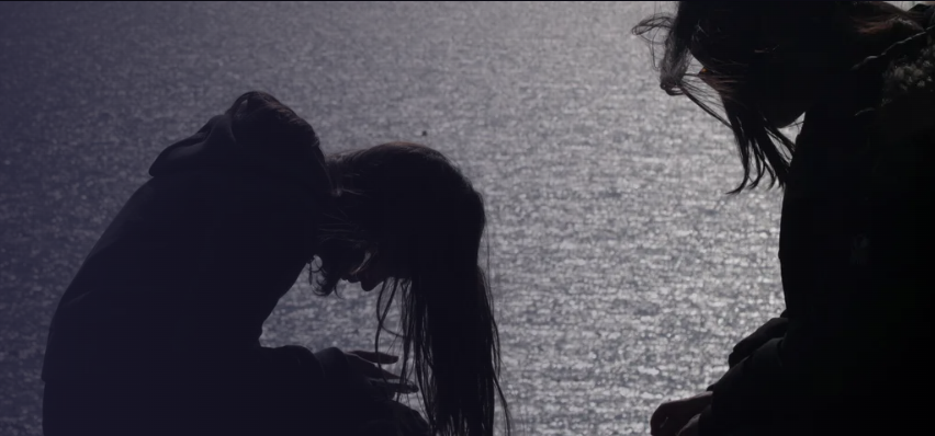 " Devant la mer "